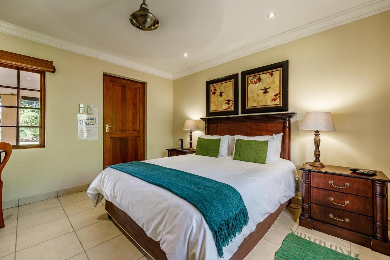 Country Lane Lodge Уайт-Ривер Экстерьер фото