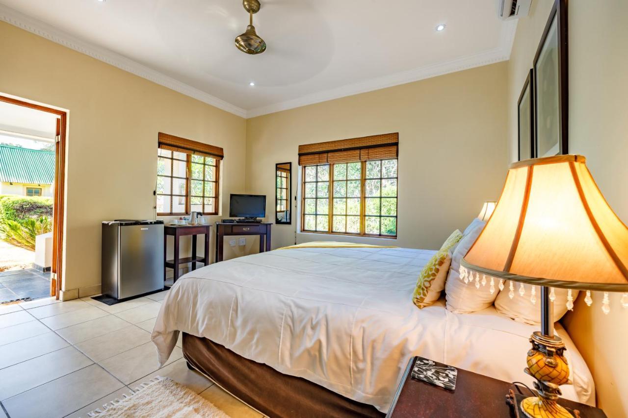 Country Lane Lodge Уайт-Ривер Экстерьер фото
