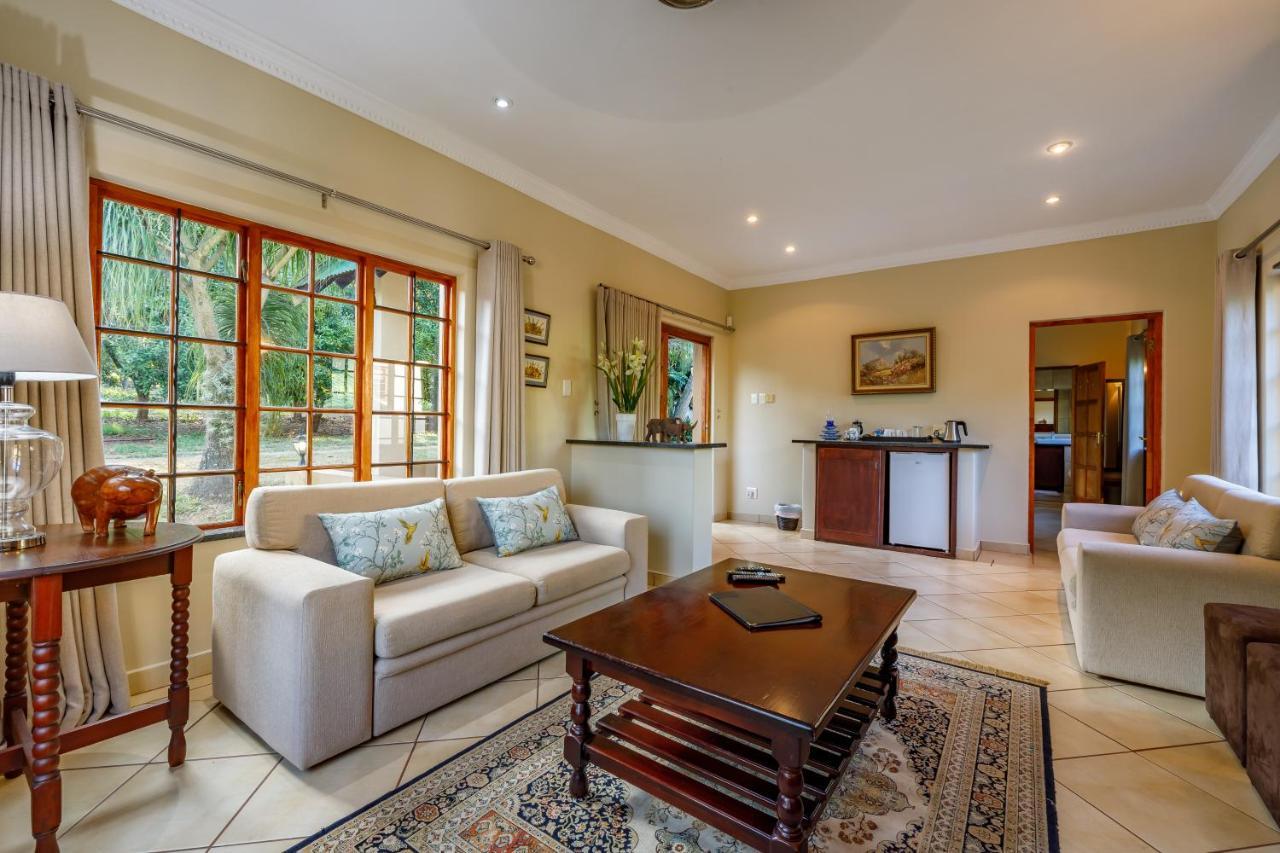 Country Lane Lodge Уайт-Ривер Экстерьер фото