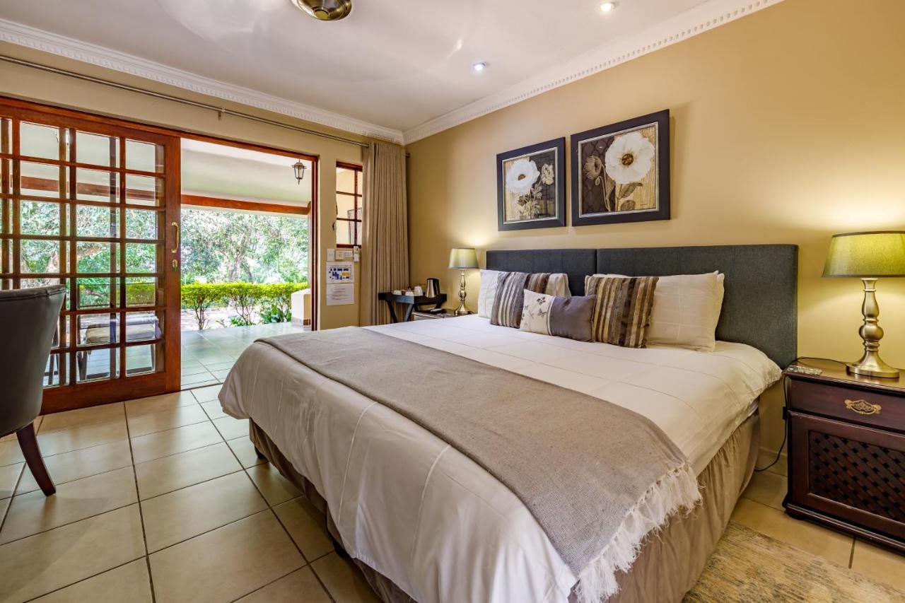 Country Lane Lodge Уайт-Ривер Экстерьер фото